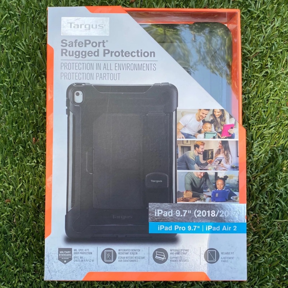 Targus SafePort Rugged Protection BLACK iPad Case - iPad 9.7” (2018-2017)
Black